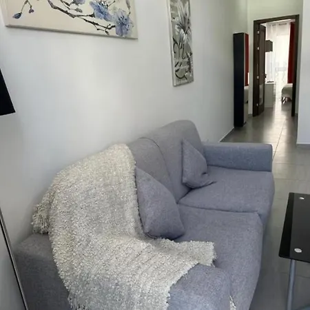 Gazde/Camere de închiriat Gzr F51 Bedroom In Penthouse *