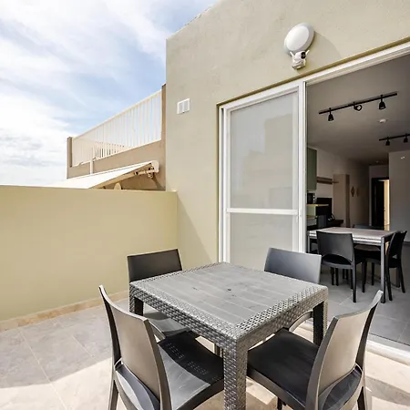 Gzr F51 Bedroom In Penthouse Rum i privatbostad