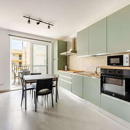 Gzr F51 Bedroom In Penthouse *